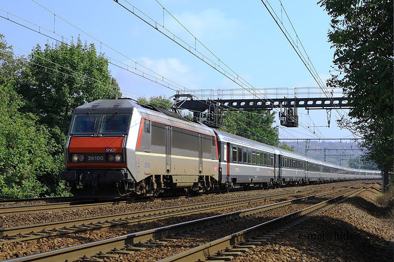 BB 26160(7).JPG